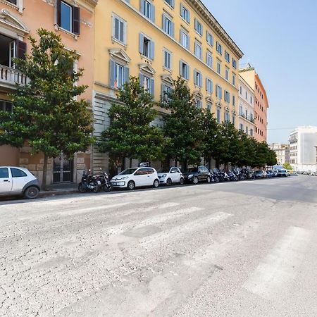 Lovely And Modern Nest Near The Colosseum Roma Eksteriør bilde